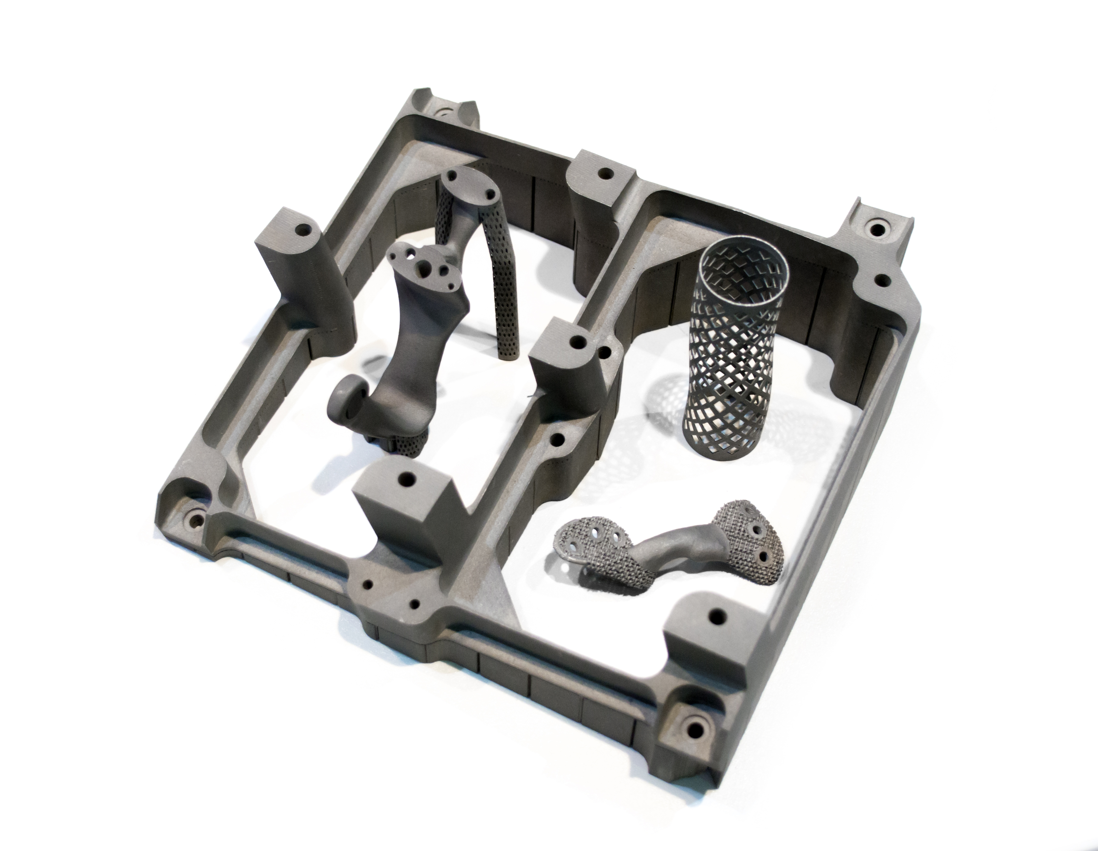 AM-manufactured part (Shutterstock.com)