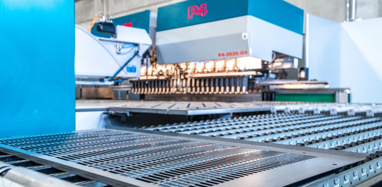 Salvagnini P4 panel bender
